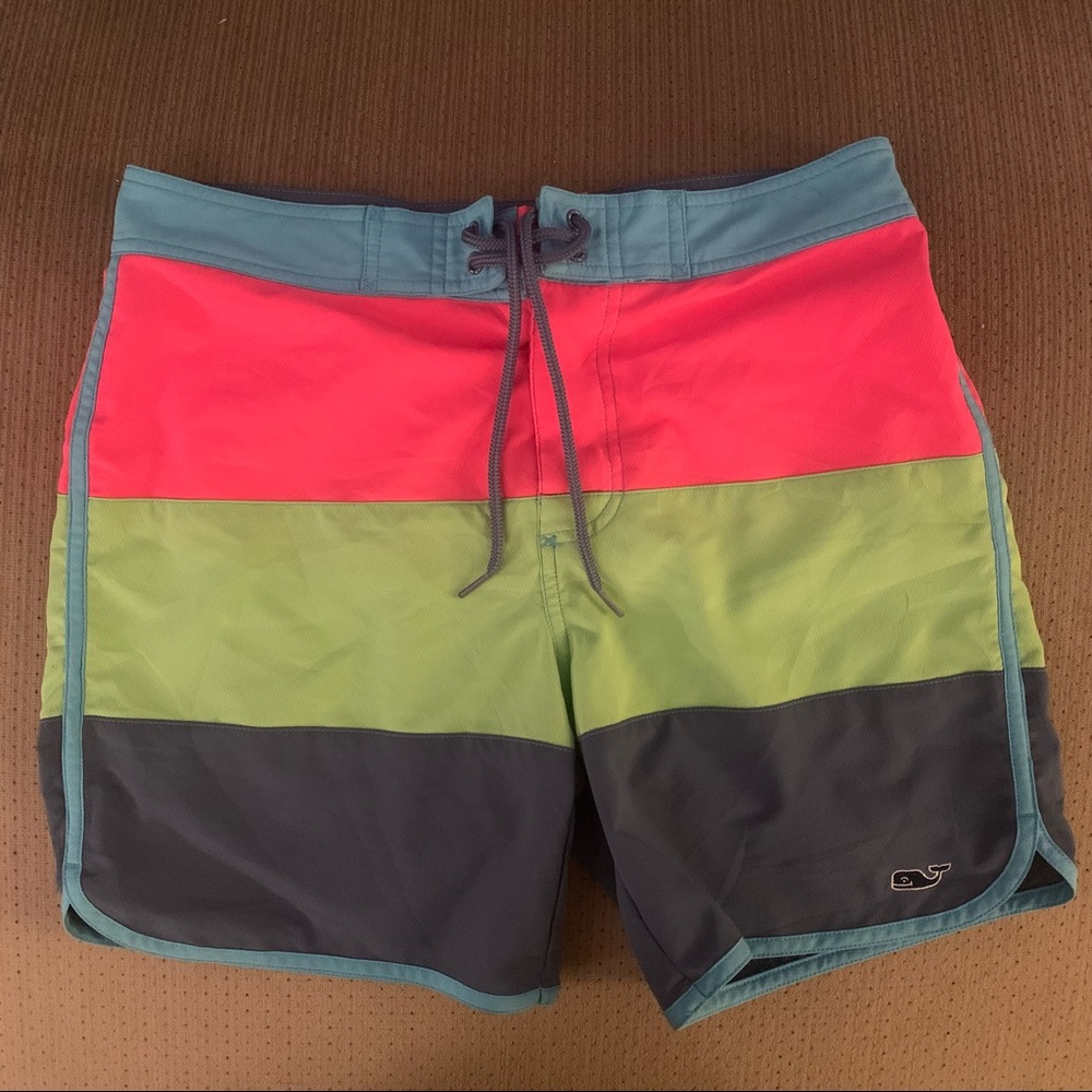 Vineyard Vines board shorts, xl